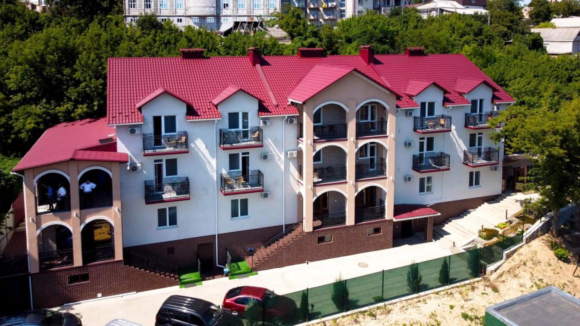 Готель River House Oeman Buitenkant foto