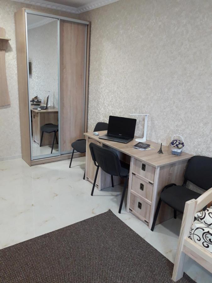 Готель River House Oeman Buitenkant foto